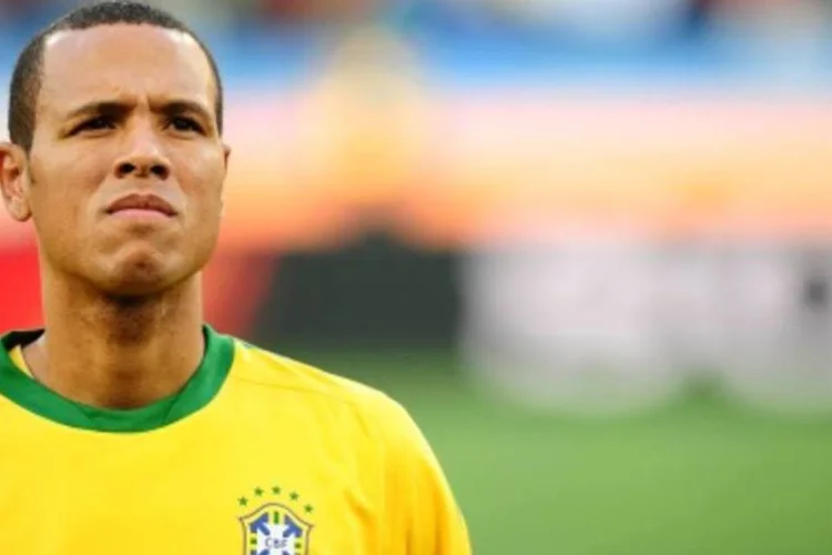Luís Fabiano, durante jogo entre Brasil 0 x 0 Portugal, partida válida pela Copa do Mundo de Futebol 2010 (.)