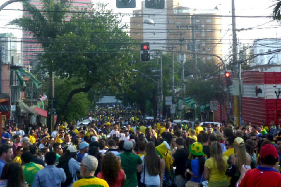 Usuários de Internet preferem assistir a partidas na TV
