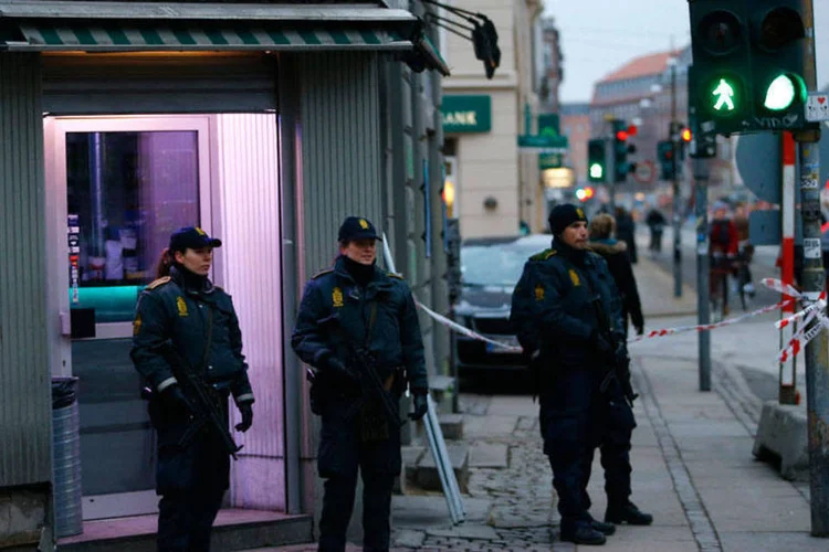 Polícia em Copenhague: alerta total e operações (Reuters)