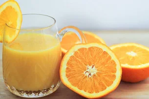 Preço do suco de laranja nos EUA atinge maior valor 4 meses; tarifas de Trump ameaçam fornecimento