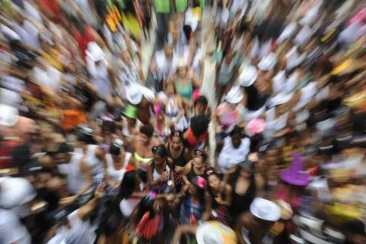 
	Cord&atilde;o do Bola Preta: o tradicional bloco, que reuniu mais de 1 milh&atilde;o de pessoas, foi o campe&atilde;o de lixo com pouco mais de 22 toneladas
 (Agência Brasil/ Tânia Rêgo)