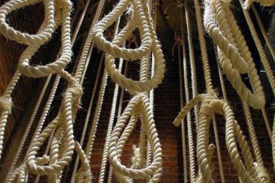 Paquistão acaba com moratória sobre pena de morte