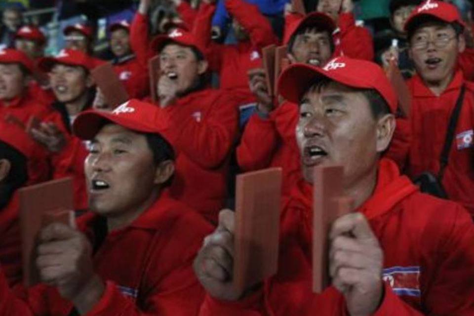 ´Torcida` norte-coreana em estádio era composta por chineses