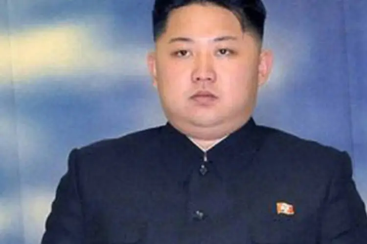 Transição do poder na Coreia do Norte de Kim Jong-il para seu filho mais novo Kim Jong-un se mantém estável  (AFP)