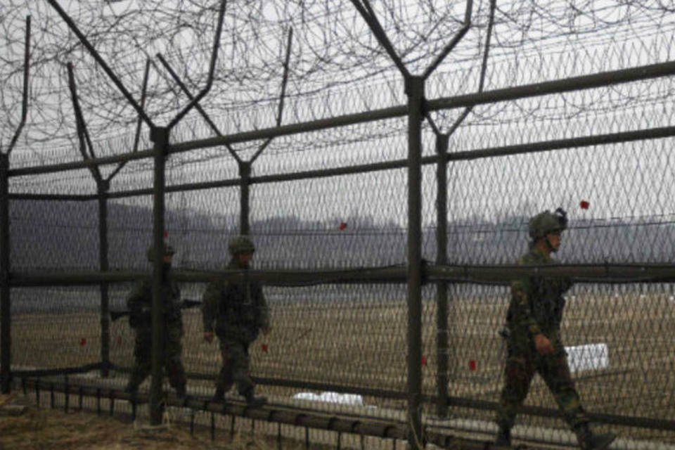 Coreia do Norte aumenta preparação de combate na fronteira