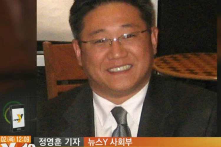 Imagen de vídeo divulgado em Seul pela agência de notícias Yonhap mostra o cidadão dos Estados Unidos Kenneth Bae, condenado pela Coreia do Norte a 15 anos de trabalhos forçados  (REUTERS / Yonhap)
