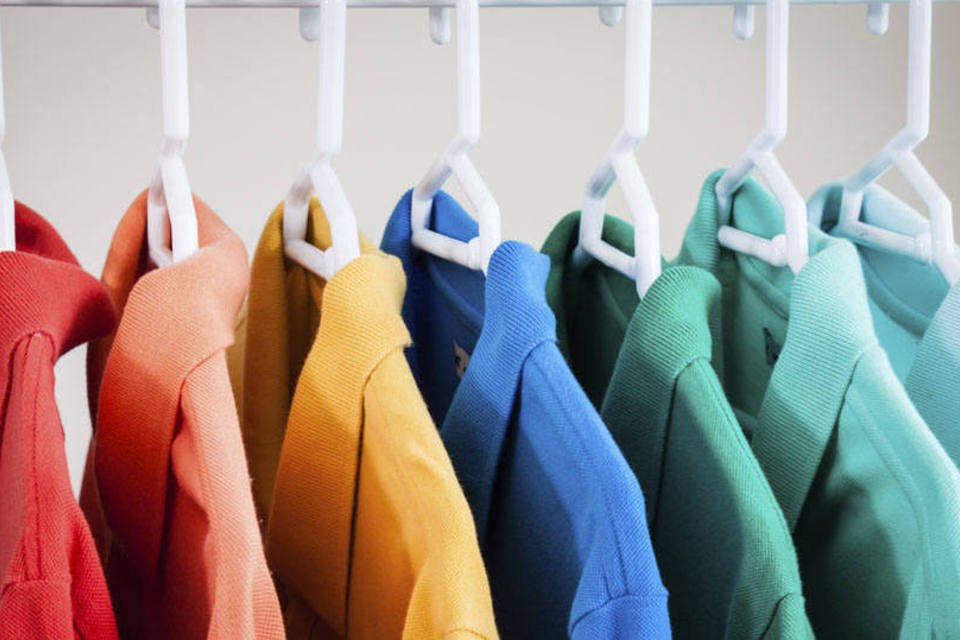 
	Camisas coloridas: um quarto dos entrevistados concordou que roupas coloridas faz com que eles se sintam mais felizes
 (Thinkstock)