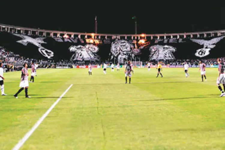 Jogo do Corinthians no estádio do Pacaembu: nada de porco no churrasco do Timão (EXAME)