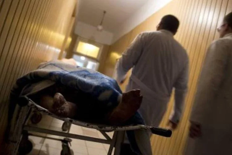 Corpo em um hospital de Donetsk, na Ucrânia: mais de 300 pessoas morreram desde o início do cessar-fogo no país (John Macdougall/AFP)