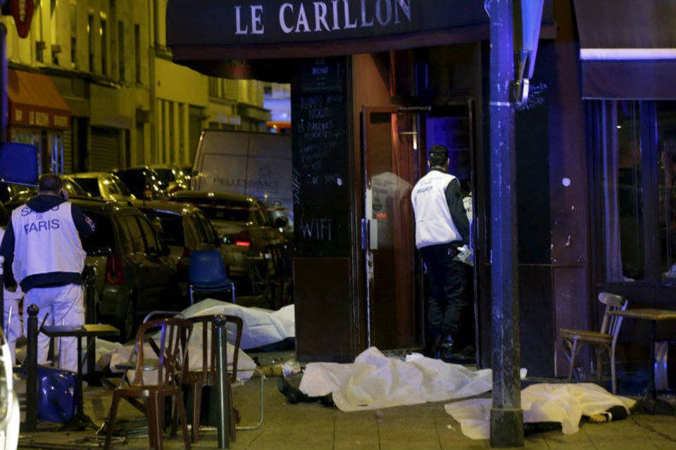 Jihadistas celebram ataques em Paris no Twitter, diz SITE