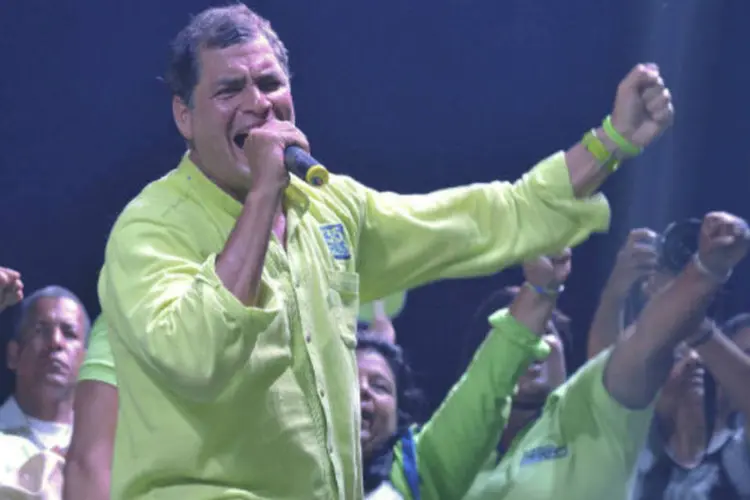 
	O presidente do Equador, Rafael Correa: o novo triunfo nas urnas de Correa &quot;constitui uma vit&oacute;ria da dignidade do povo equatoriano&quot;, afirma comunicado
 (REUTERS/Gary Granja)