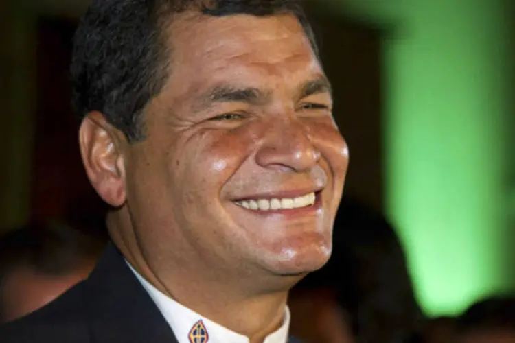 
	Rafael Correa: Correa alcan&ccedil;ou um segundo mandato de quatro anos com 56,9% dos votos, contra 23,6% do banqueiro Guillermo Lasso
 (REUTERS/Gary Granja)