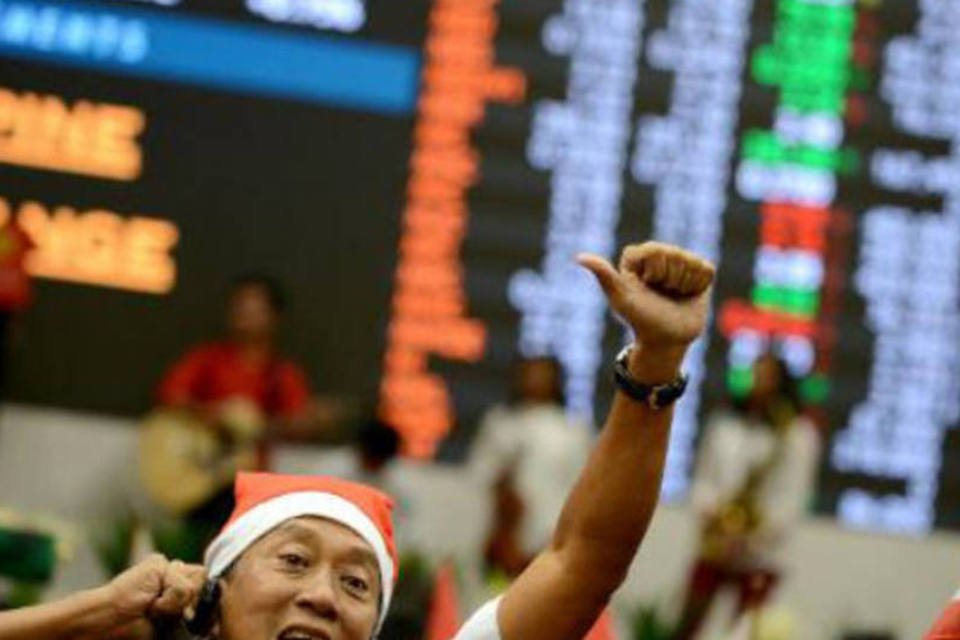 Bolsas asiáticas divergem com bancos e espera por PMI