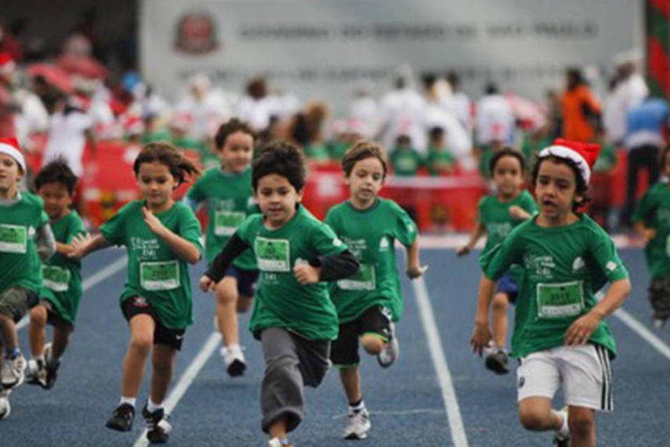 Pão de Açúcar realiza corrida infantil no Rio de Janeiro