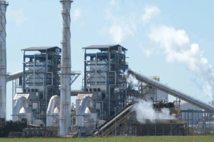 
	F&aacute;brica da Cosan em Jata&iacute;, Goi&aacute;s: empresa prev&ecirc; investir entre 3,1 bilh&otilde;es e 3,35 bilh&otilde;es de reais em 2013/14
 (Divulgação)