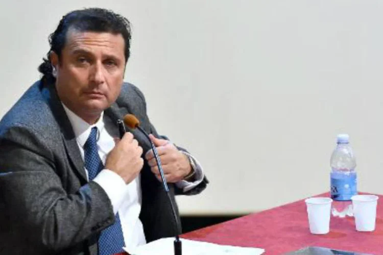 O capitão do Costa Concordia, Francesco Schettino, em seu julgamento (Giuseppe Cacace/AFP)