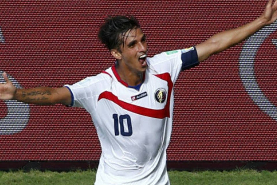 Ruiz garante que Costa Rica quer surpreender mais na Copa
