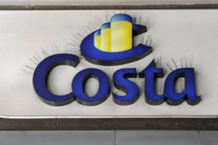 O incidente não poderia acontecer em pior momento para a Costa Cruzeiros, filial da gigante companhia americana Carnival (Paolo Rattini/AFP)