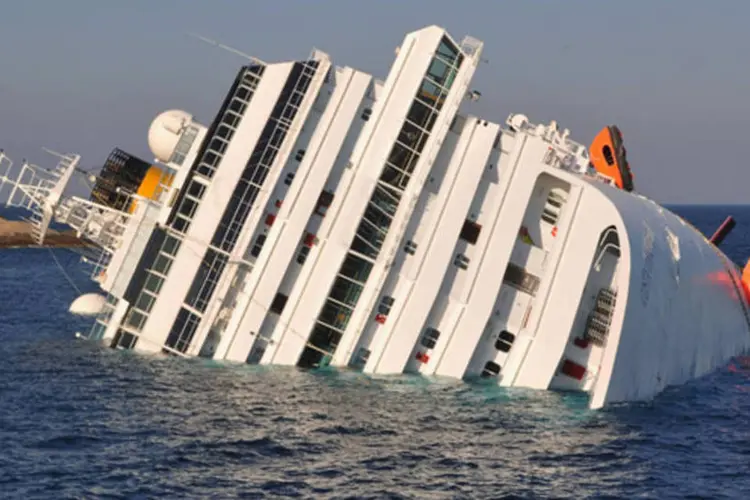 Costa Concordia: temor de vazamento de combustível (Getty Images)