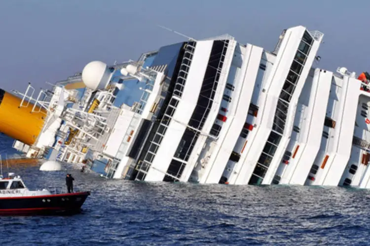 O Costa Concordia: juíza fugiu nadando (Getty Images)