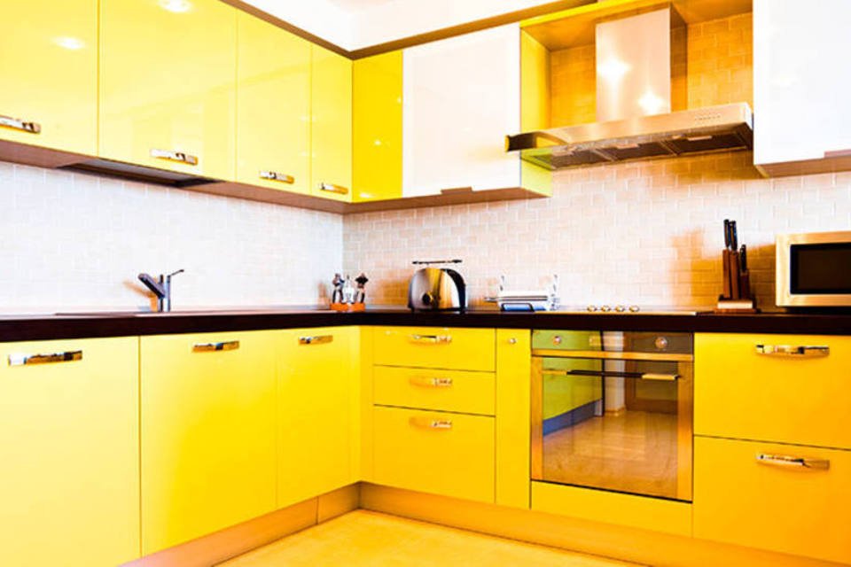 10 projetos de cozinhas supercoloridas para você se inspirar