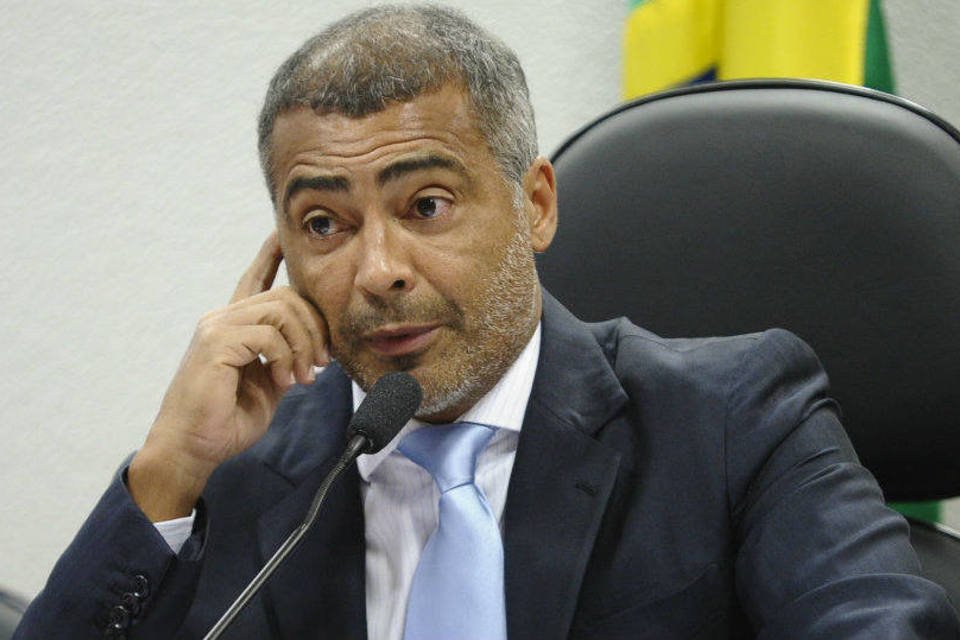 Romário diz desconhecer conta não declarada em banco suíço