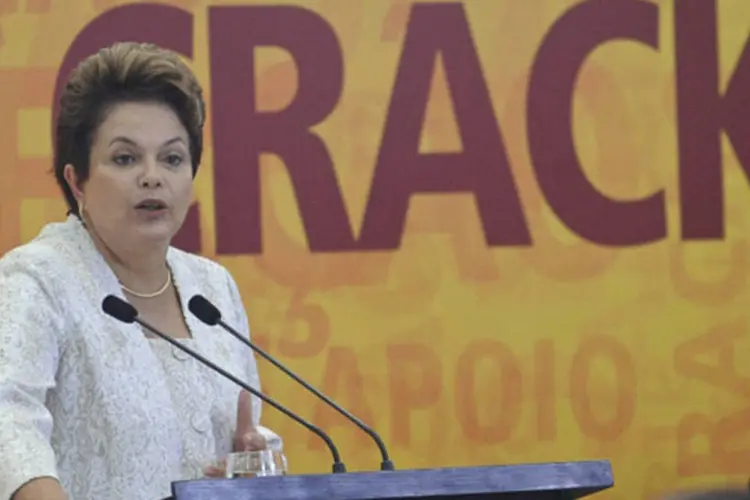 
	Dilma no lan&ccedil;amento do programa de combate ao crack: R$ 26,6 milh&otilde;es ser&atilde;o destinados &agrave; cria&ccedil;&atilde;o de quatro centros de aten&ccedil;&atilde;o psicossocial &ndash; &aacute;lcool e drogas
 (Wilson Dias/ABr)