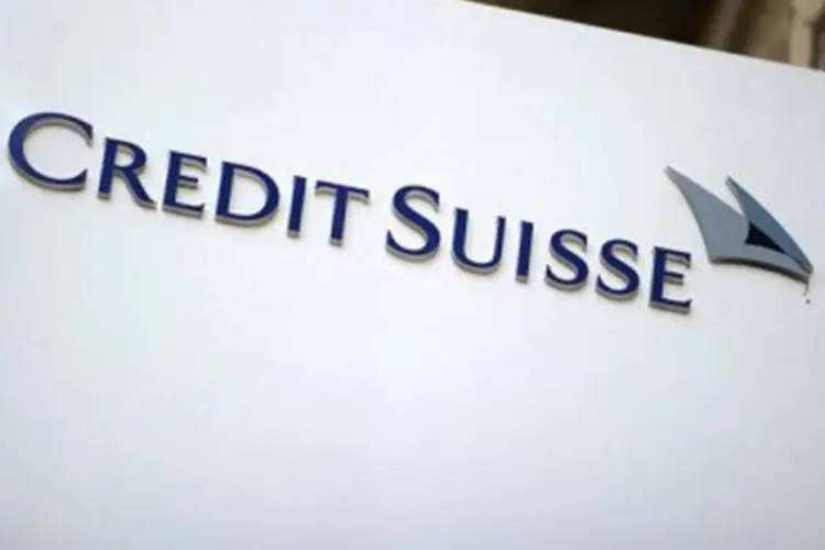 
	O Credit Suisse informou que est&aacute; projetando 4 bilh&otilde;es de francos em economias de custos at&eacute; 2015
 (Fabrice Coffrini/AFP)