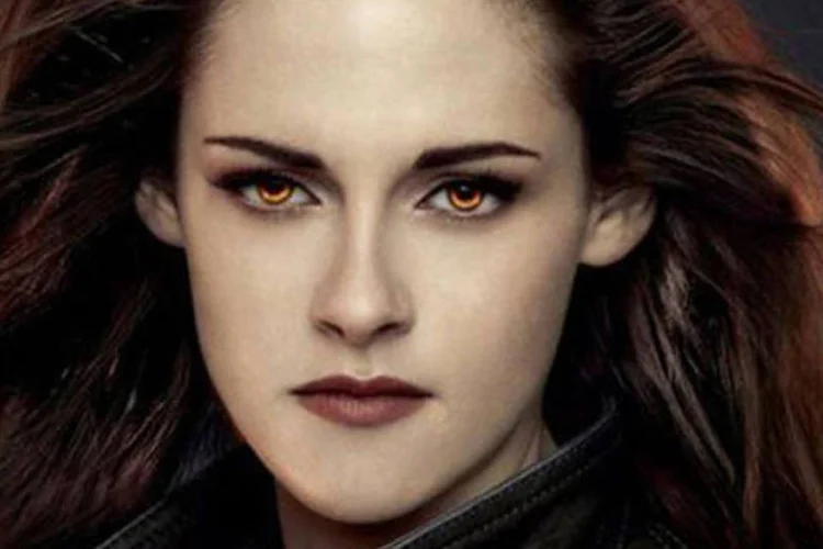 
	A hist&oacute;ria desta vez leva o casal formado por Edward e Bela (Robert Pattinson e Kristen Stewart)
 (Divulgação)