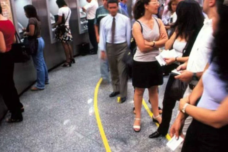 O valor total de 13° salário para a nova classe média corresponde a 54,3% dos R$ 118 bilhões que serão injetados na economia com o pagamento de fim de ano, segundo dados da Pesquisa Nacional por Amostragem de Domicílios (PNAD) (Arquivo/Exame/EXAME.com)