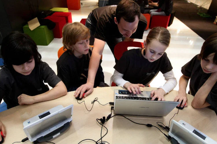 
	&quot;Atualmente, cerca de 95% das crian&ccedil;as de 6 a 13 anos t&ecirc;m um computador&quot;, disse Gonzalo P&eacute;rez
 (Sean Gallup/Getty Images)