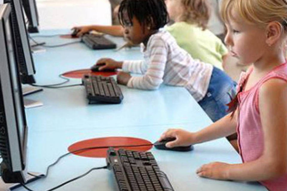 Crianças preferem usar internet para jogar