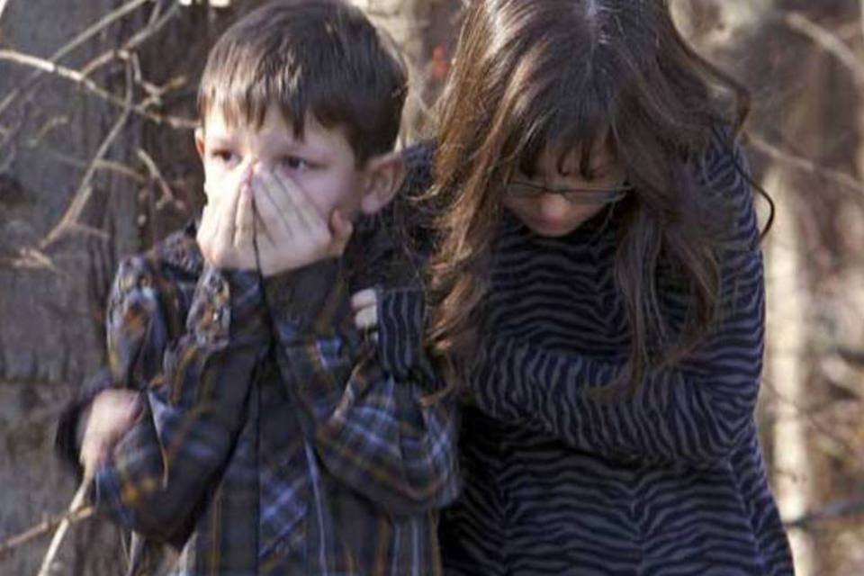 Crianças de Sandy Hook retornam às aulas pela 1a vez