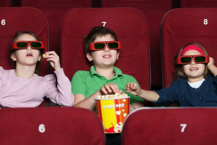 
	Crian&ccedil;as no cinema: a ideia &eacute; fazer um esfor&ccedil;o para aumentar as audi&ecirc;ncias nos cinemas locais e incentivar o mercado de filmes argentino
 (ThinkStock/Thinkstock)