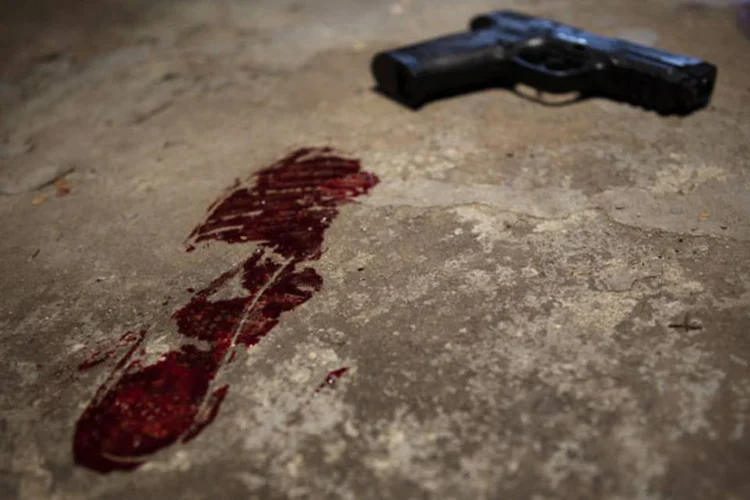 
	Viol&ecirc;ncia: a disputa por territ&oacute;rio entre quadrilhas do tr&aacute;fico tem assustado a popula&ccedil;&atilde;o - desde o in&iacute;cio do ano, oito corpos foram deixados pelos bairros perif&eacute;ricos
 (Thinckstock)