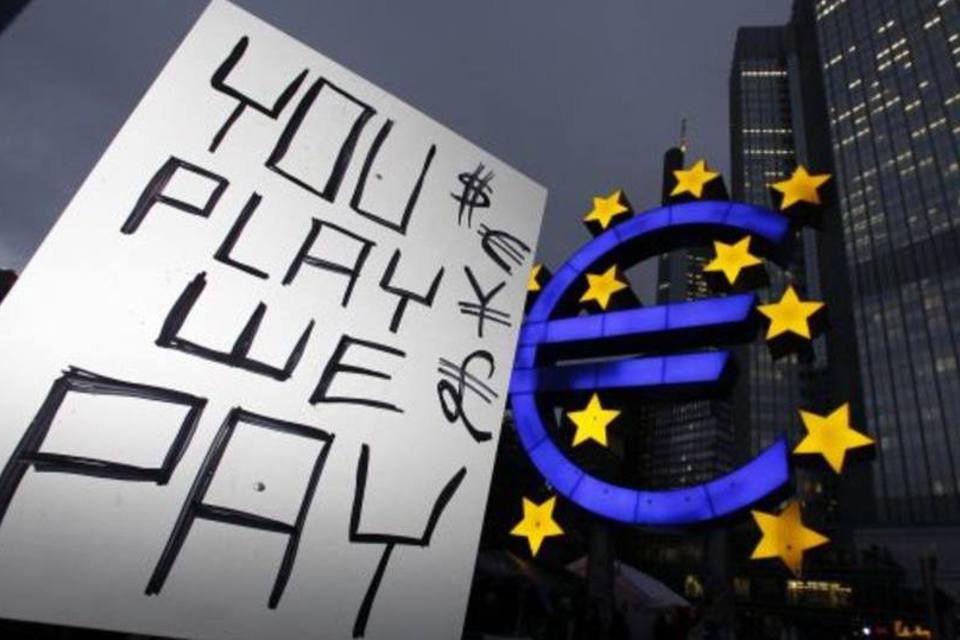 Bancos tomam 530 bi de euros em empréstimos do BCE