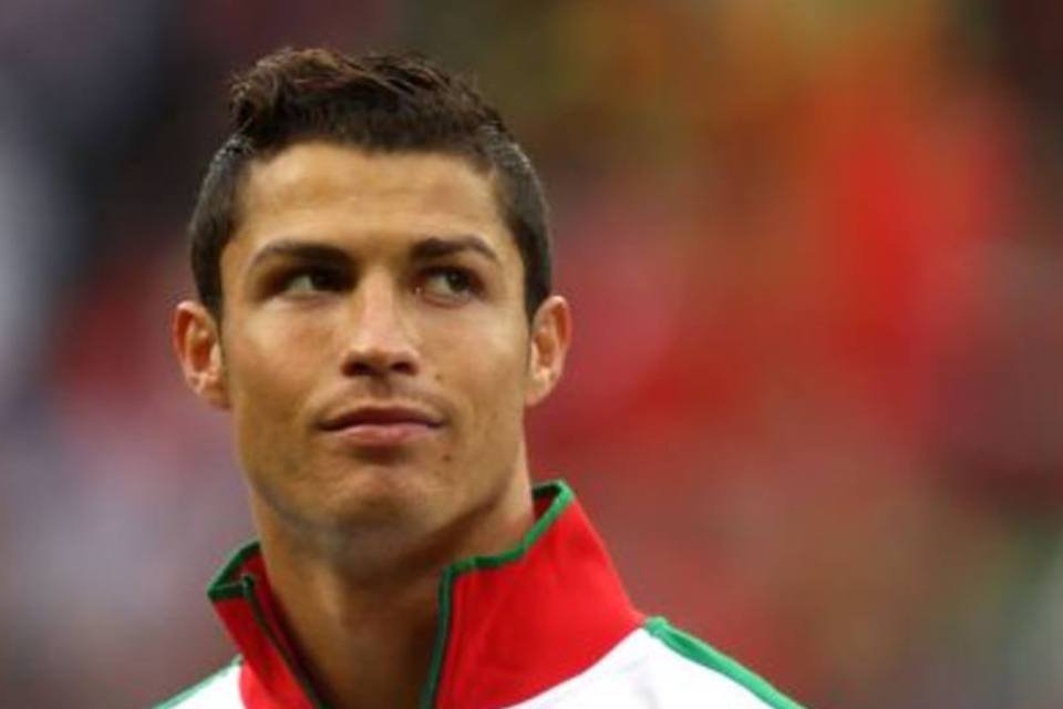 Campanha na Internet pede bigode na seleção portuguesa