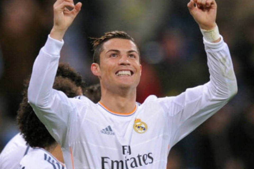 Cristiano Ronaldo é eleito melhor jogador do mundo