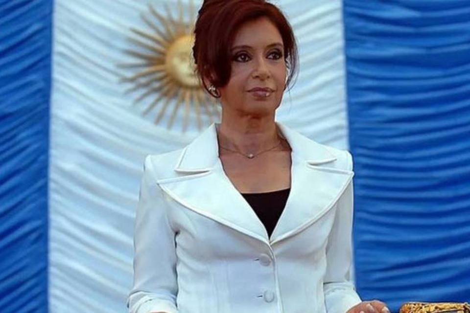 Cristina Kirchner assume hoje segundo mandato na Presidência da Argentina