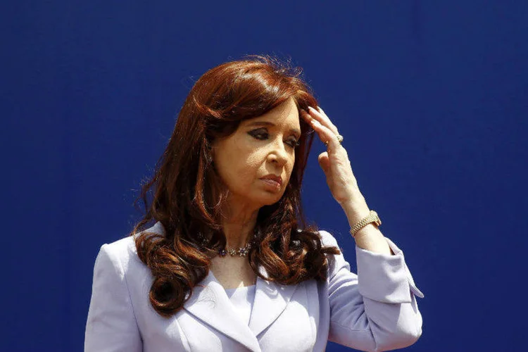 
	A presidente da Argentina Cristina Kirchner: durante uma visita oficial ao Vaticano, Cristina contou ter recebido mensagens de amea&ccedil;a
 (Enrique Marcarian/Reuters)