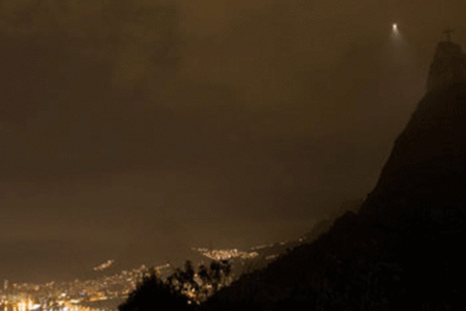 Mundo volta a ficar às escuras, em protesto