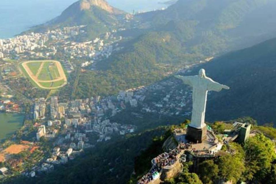 Vista geral do Rio de Janeiro com Cristo Redentor em destaque (Michael Regan/Getty Images)