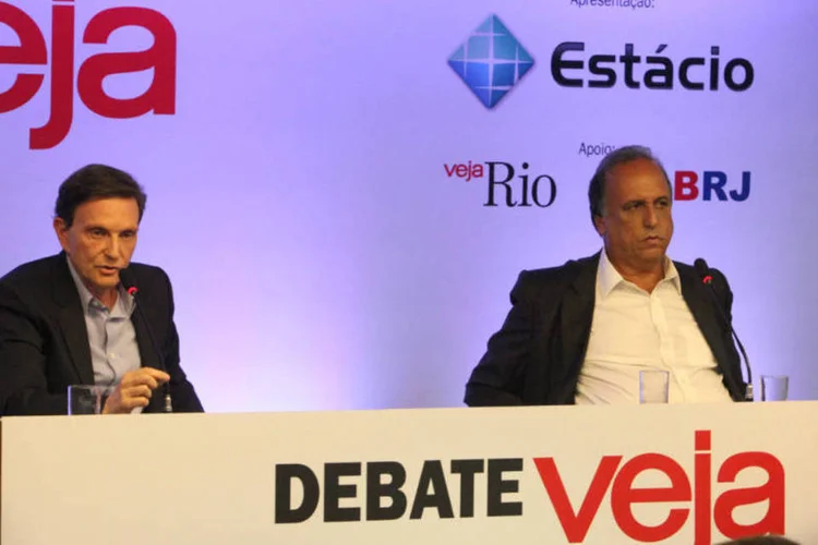 Crivella e Pezão: governador disse que comandante geral da PM será mantido (Edvaldo Reis)