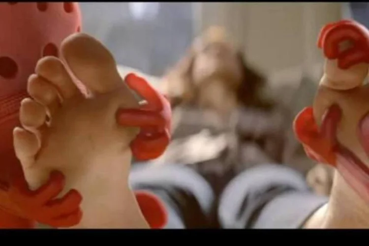 Crocs: filme deve ficar no ar até o final de 2010 (Reprodução)