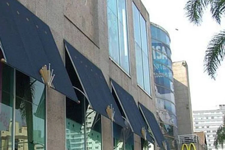 Shopping center Crystal Plaza: com a aquisição desse empreendimento a Br Malls elevou sua área bruta locável própria para 496,0 mil metros quadrados (.)