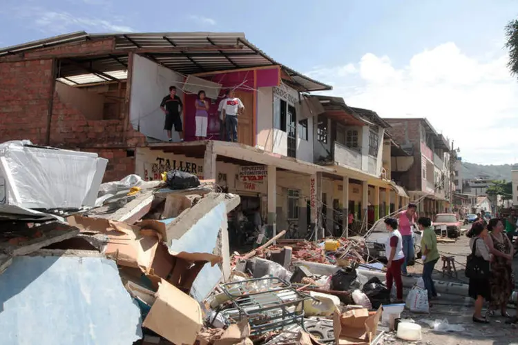 
	Destrui&ccedil;&atilde;o em Manta, no Equador, causada por um terremoto de magnitude 7,6 na escala Richter
 (El Ciudadano/Carlos Silva)