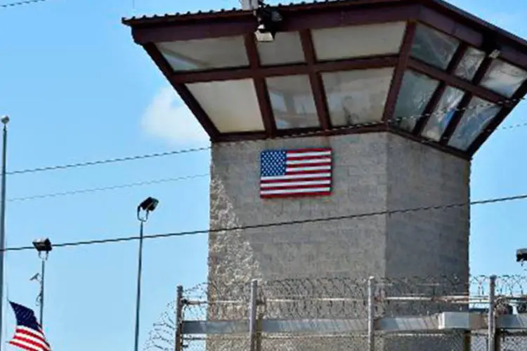 
	O &quot;campo 6&quot; da pris&atilde;o americana de Guant&aacute;namo
 (Mladen Antonov/AFP)