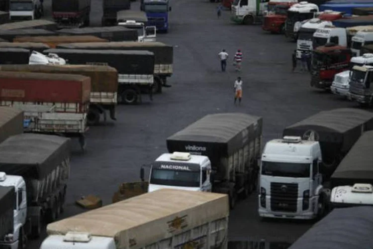 
	O decreto em Cubat&atilde;o gerou enorme dificuldade aos motoristas no sistema Anchieta-Imigrantes - as filas chegaram a 50 km e o acesso ao Porto de Santos ficou prejudicado
 (REUTERS/Nacho Doce)