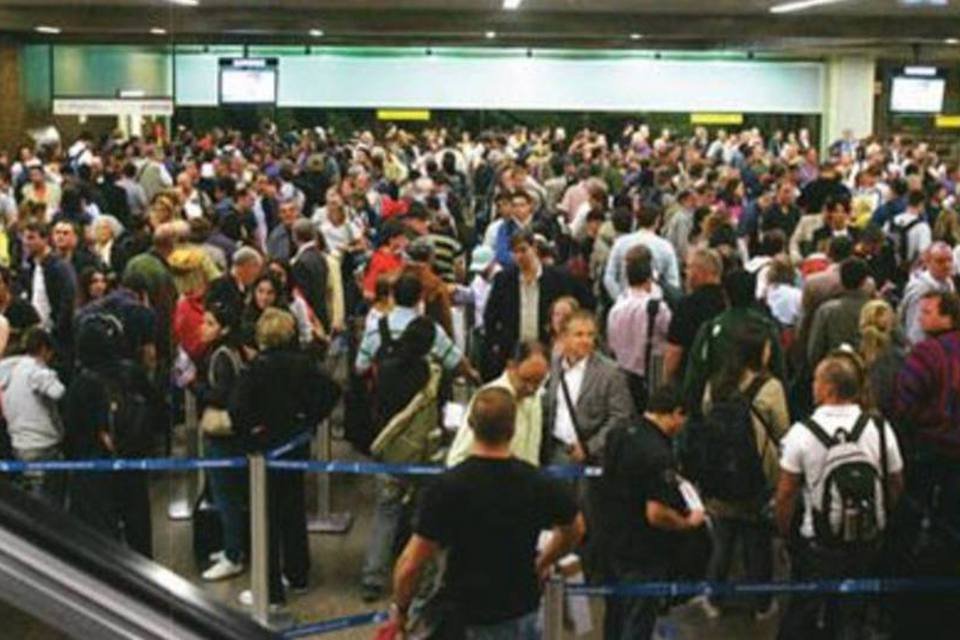 Só regime de urgência salvará aeroportos na Copa