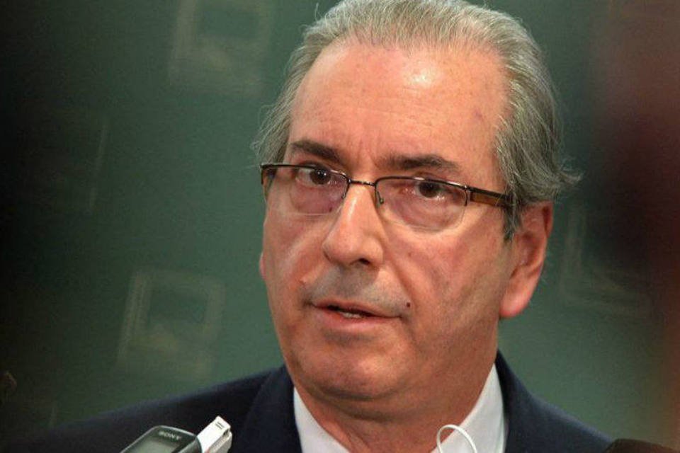 Câmara analisará impeachment de Dilma até março, diz Cunha